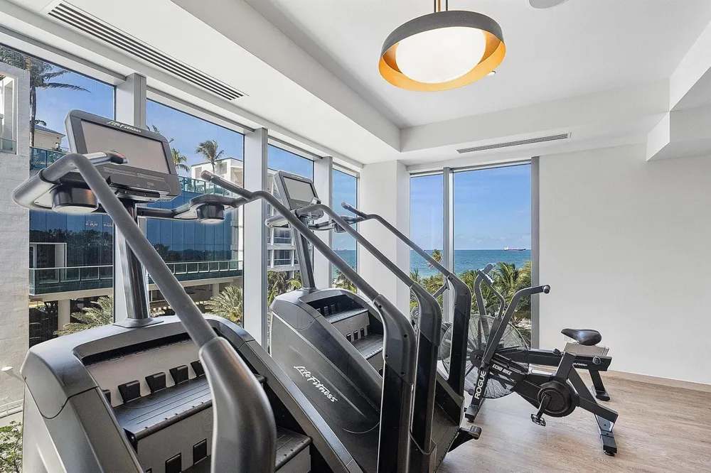 525 Fort Lauderdale Beach Boulevard #1801 Fort Lauderdale, FL 33304