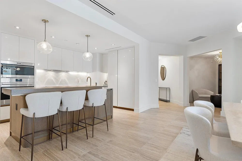 525 Fort Lauderdale Beach Boulevard #1801 Fort Lauderdale, FL 33304