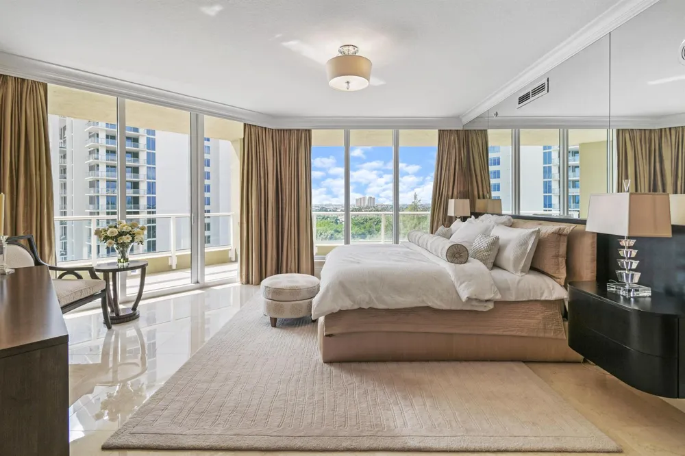 5050 Ocean Drive #703 Singer Island, FL 33404