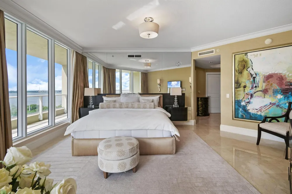 5050 Ocean Drive #703 Singer Island, FL 33404