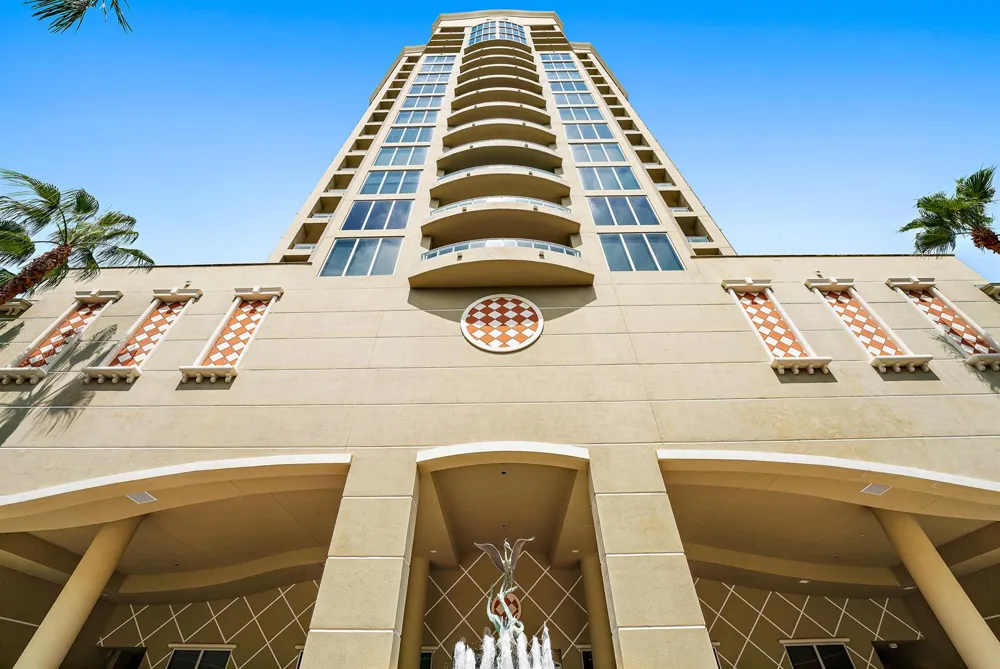 5050 Ocean Drive #703 Singer Island, FL 33404