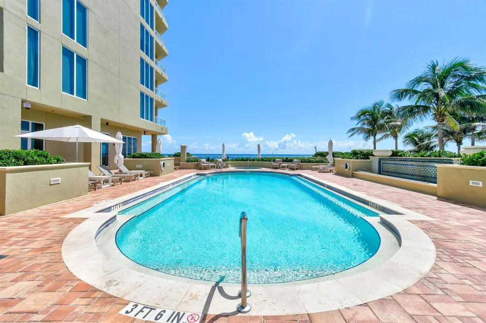 5050 Ocean Drive #703 Singer Island, FL 33404