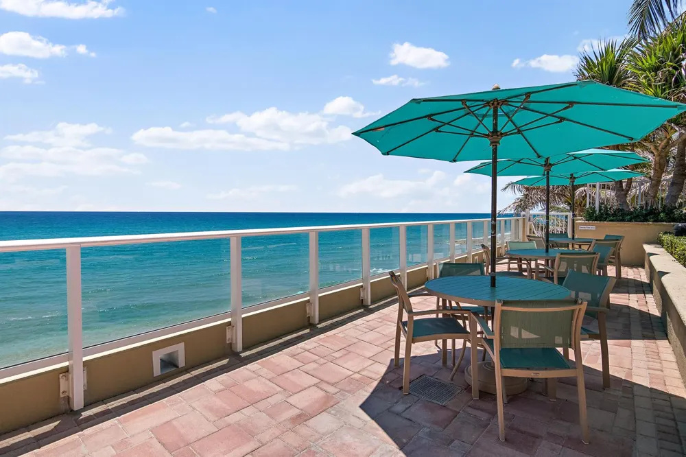 5050 Ocean Drive #703 Singer Island, FL 33404