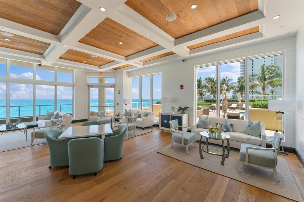 5050 Ocean Drive #703 Singer Island, FL 33404