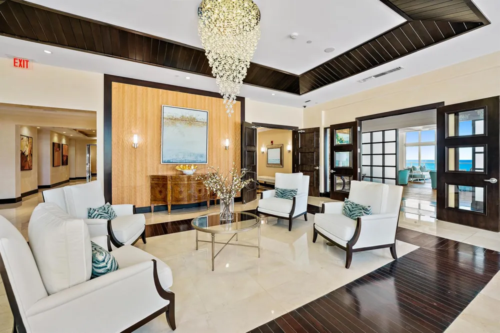 5050 Ocean Drive #703 Singer Island, FL 33404