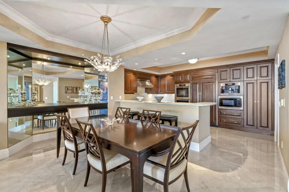 5050 Ocean Drive #703 Singer Island, FL 33404