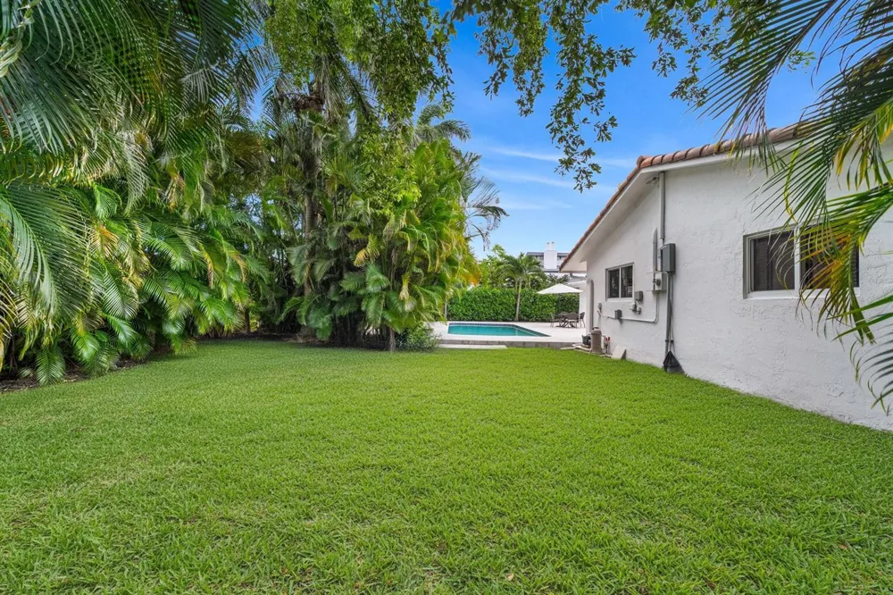 326 Seven Isles Drive Fort Lauderdale, FL 33301