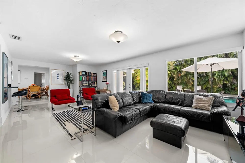 326 Seven Isles Drive Fort Lauderdale, FL 33301