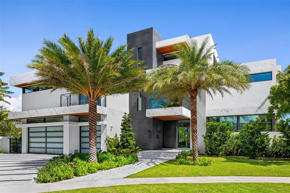 1555 SE 14th Court Deerfield Beach, FL 33441