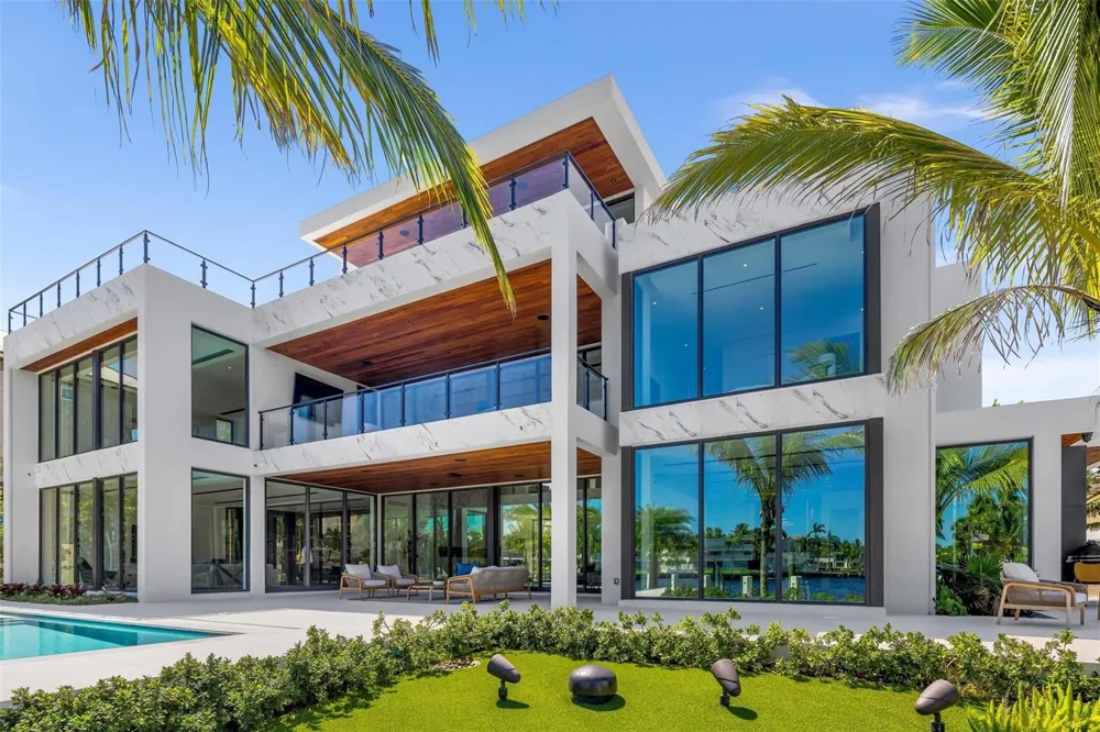 1555 SE 14th Court Deerfield Beach, FL 33441