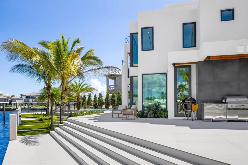 1555 SE 14th Court Deerfield Beach, FL 33441