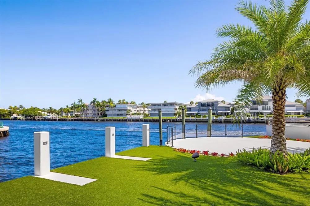 1555 SE 14th Court Deerfield Beach, FL 33441