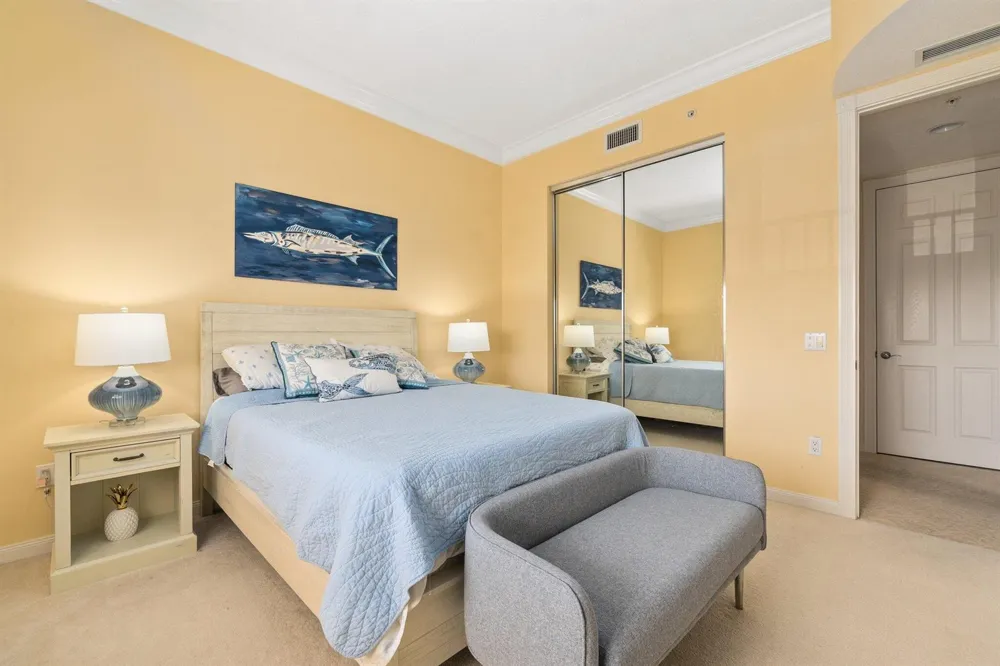 17 Harbour Isle Drive W #Ph03 Hutchinson Island, FL 34949