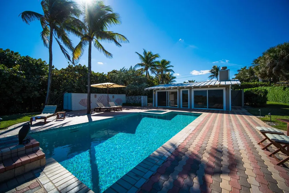 4000 S Ocean Boulevard Lantana, FL 33462