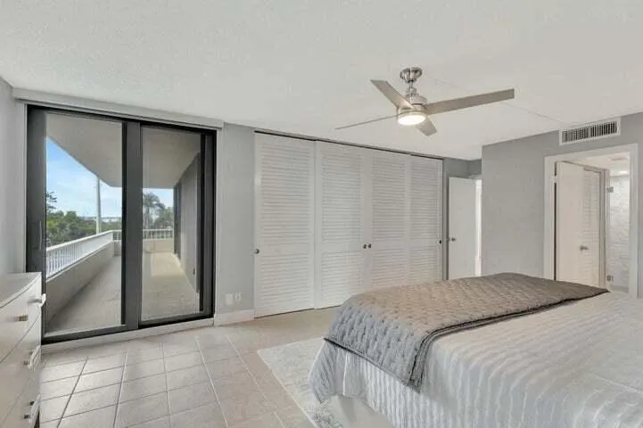 5550 Ocean Drive #2b Singer Island, FL 33404