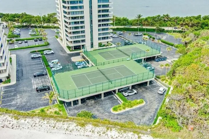 5550 Ocean Drive #2b Singer Island, FL 33404