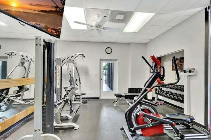 5550 Ocean Drive #2b Singer Island, FL 33404