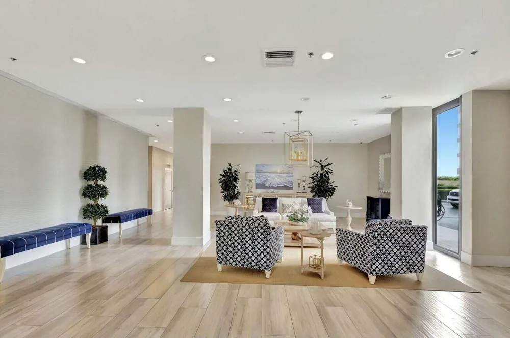 5550 Ocean Drive #2b Singer Island, FL 33404