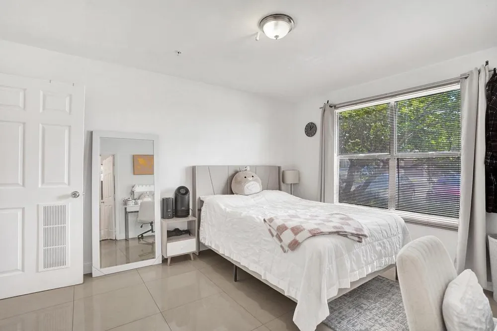 2311 Congress Avenue #11 Boynton Beach, FL 33426