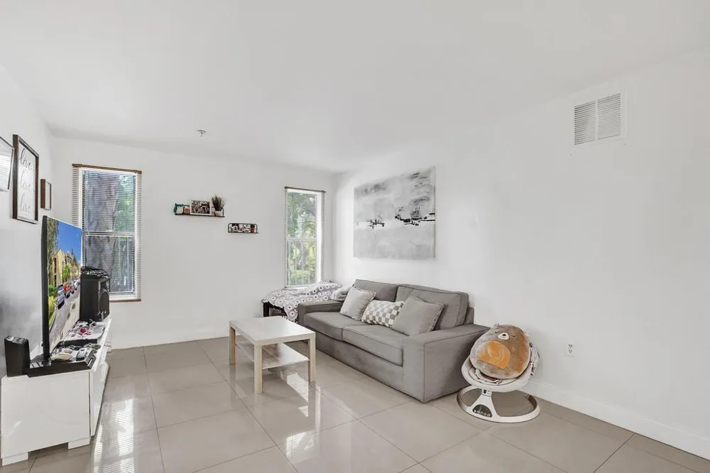 2311 Congress Avenue #11 Boynton Beach, FL 33426