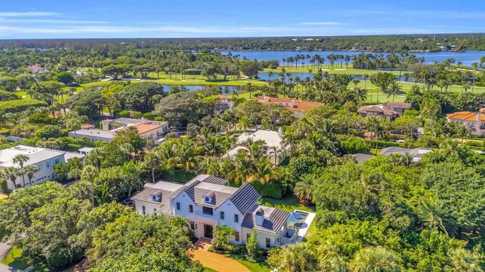 44 S Beach Road Jupiter Island, FL 33455