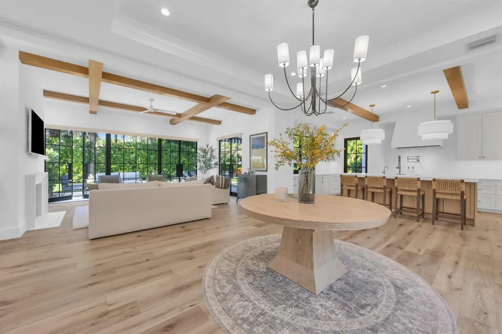 44 S Beach Road Jupiter Island, FL 33455