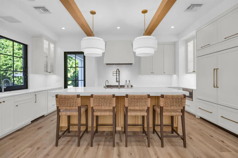 44 S Beach Road Jupiter Island, FL 33455