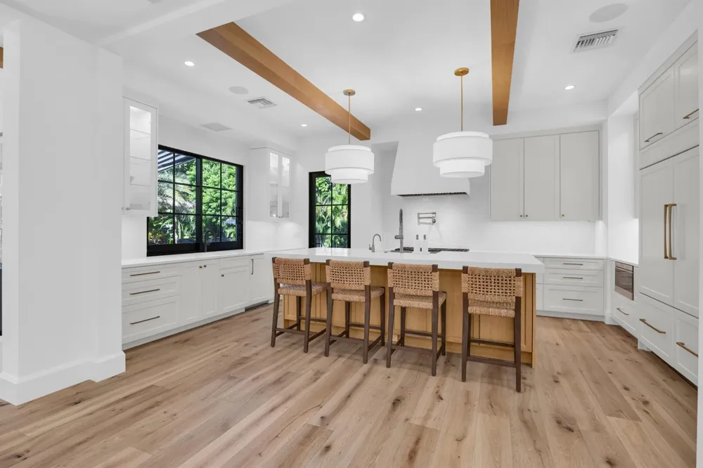 44 S Beach Road Jupiter Island, FL 33455