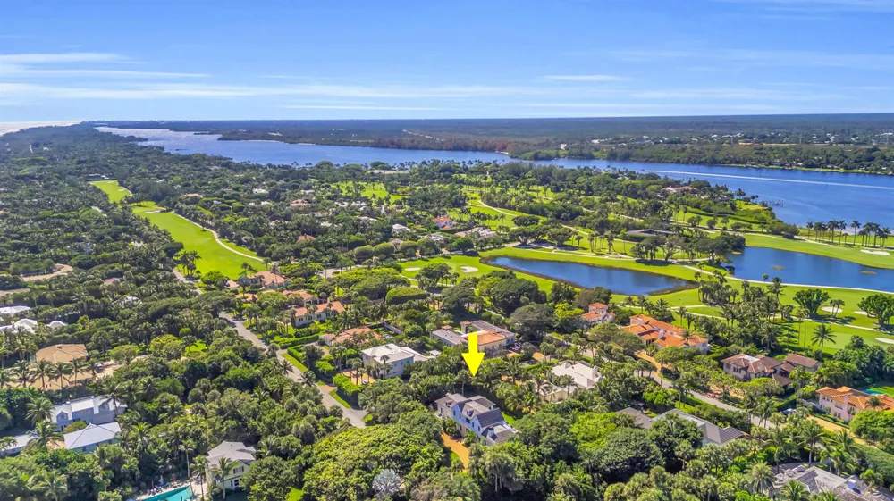 44 S Beach Road Jupiter Island, FL 33455