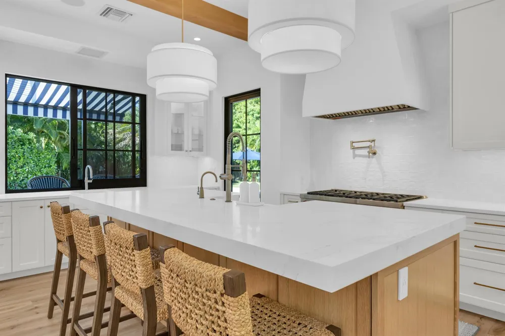 44 S Beach Road Jupiter Island, FL 33455