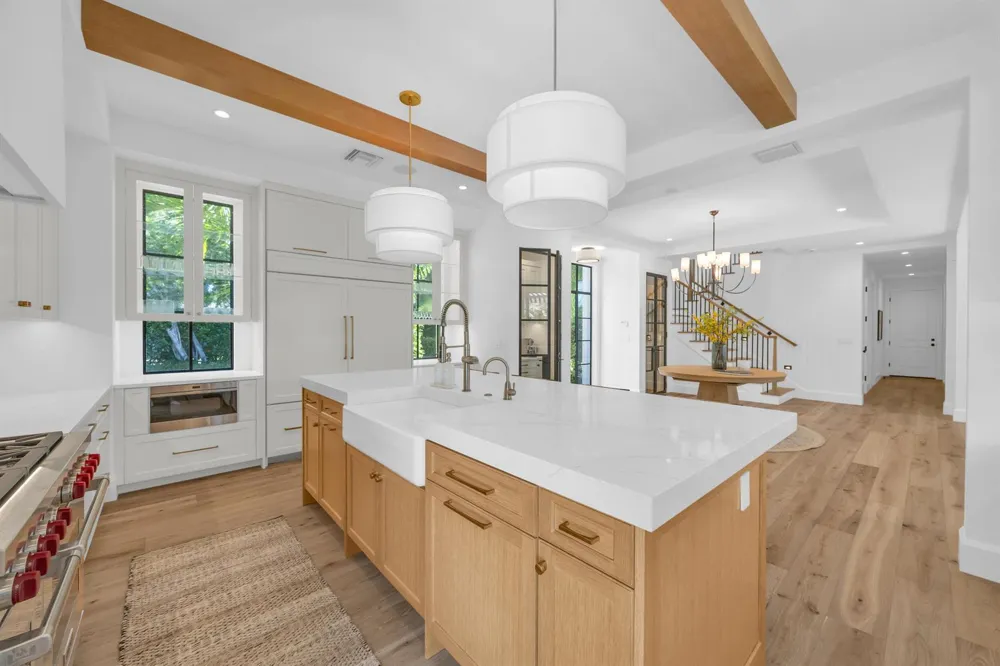 44 S Beach Road Jupiter Island, FL 33455