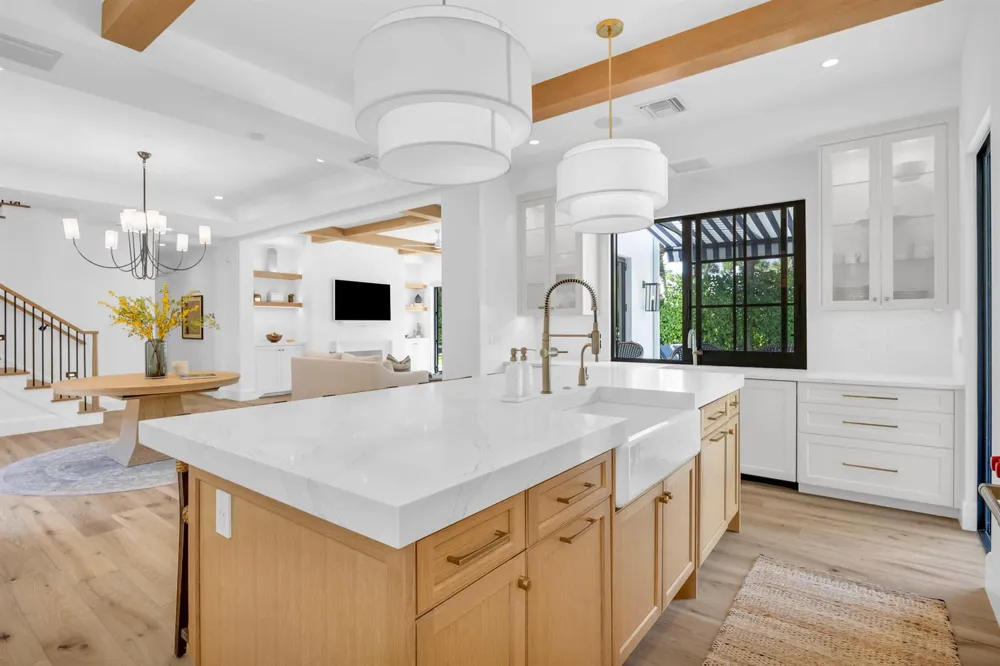 44 S Beach Road Jupiter Island, FL 33455