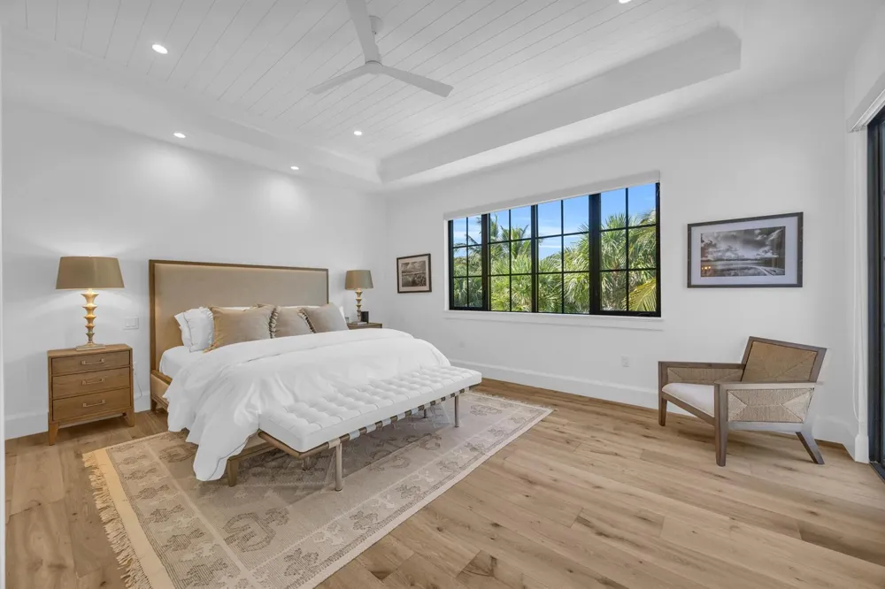44 S Beach Road Jupiter Island, FL 33455