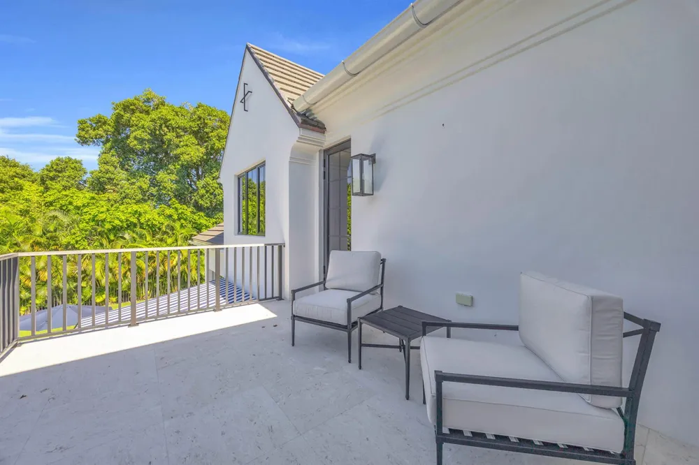 44 S Beach Road Jupiter Island, FL 33455