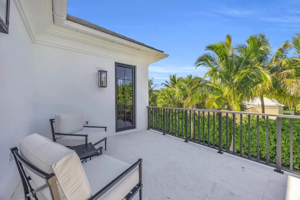 44 S Beach Road Jupiter Island, FL 33455