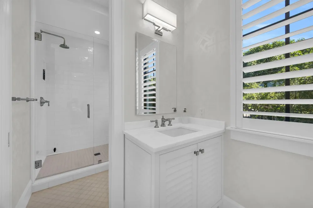 44 S Beach Road Jupiter Island, FL 33455