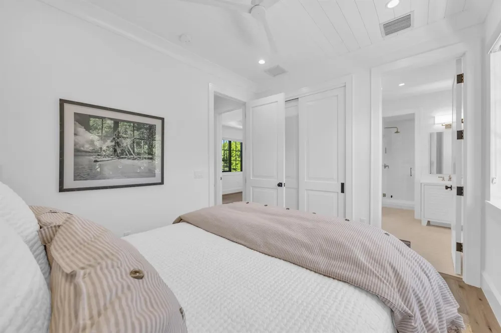 44 S Beach Road Jupiter Island, FL 33455