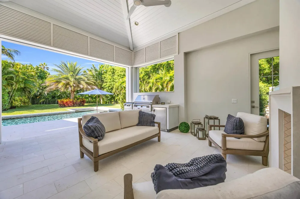 44 S Beach Road Jupiter Island, FL 33455