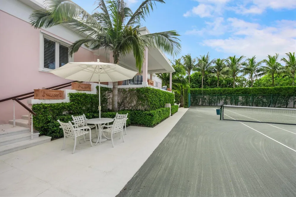 911 Ocean Boulevard Palm Beach, FL 33480