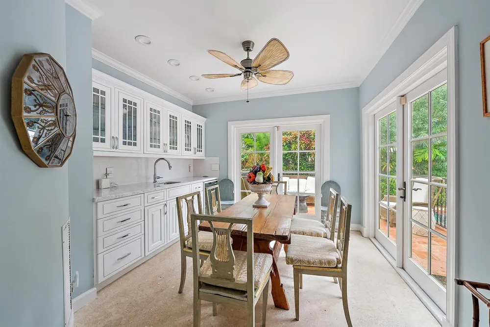 325 Seaspray Avenue Palm Beach, FL 33480
