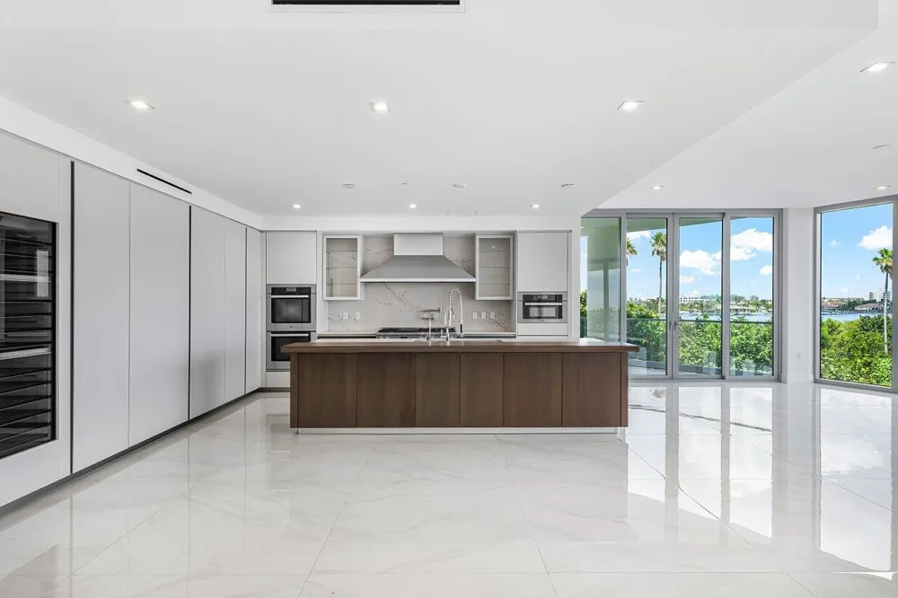 1500 S Beach Road #301 Tequesta, FL 33469