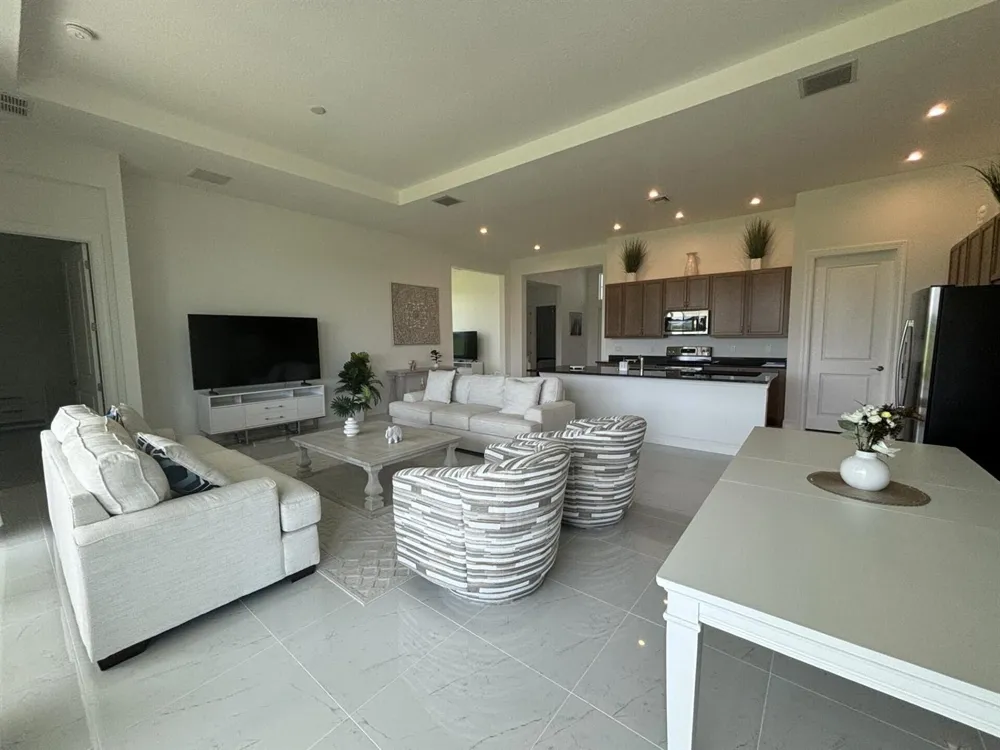 10231 SW Latium Way Port St. Lucie, FL 34987