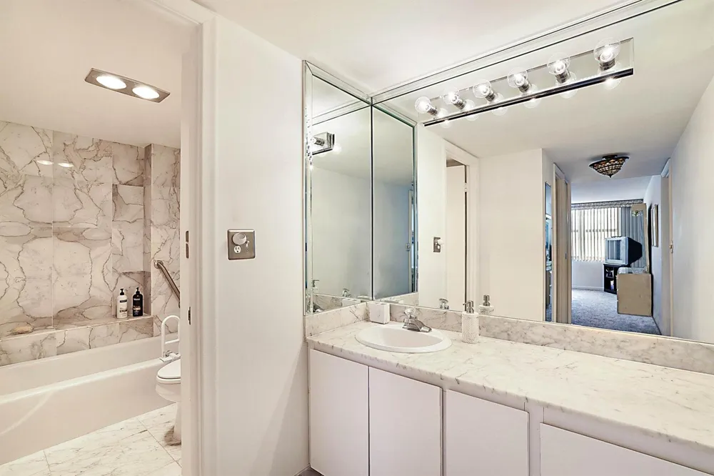1149 Hillsboro Mile #310 Hillsboro Beach, FL 33062