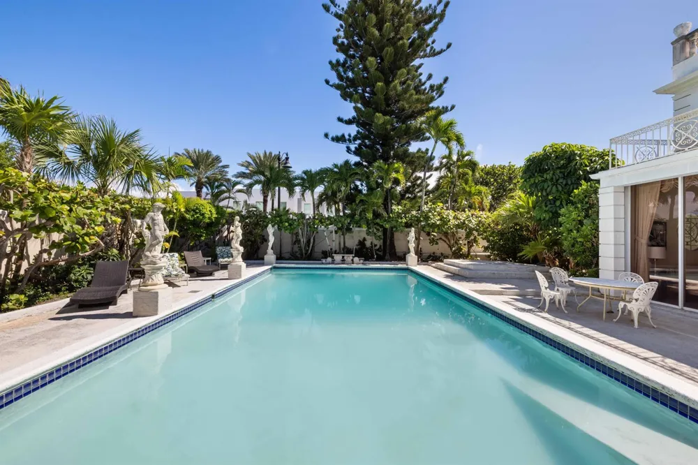 1048 S Ocean Boulevard Palm Beach, FL 33480