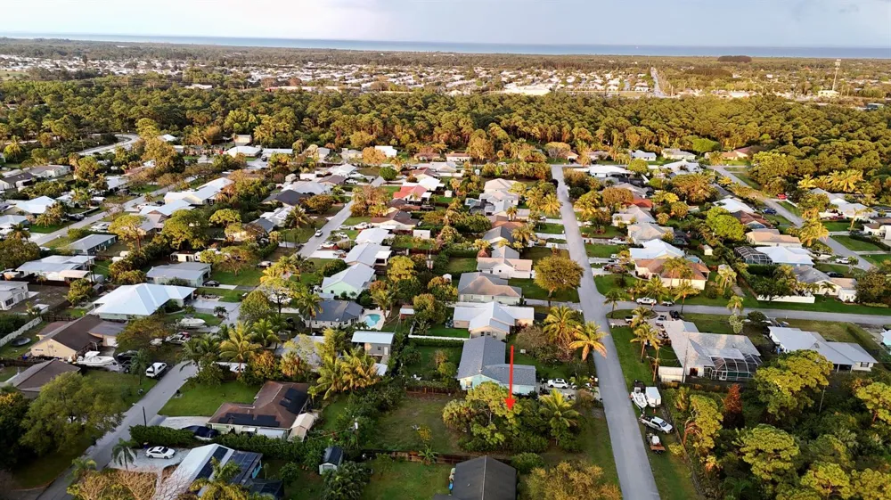 6483 SE Sylvan Place Hobe Sound, FL 33455