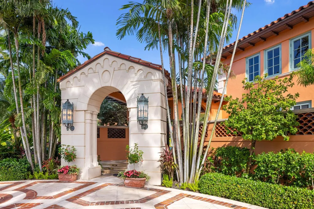 1491 Ocean Boulevard Palm Beach, FL 33480