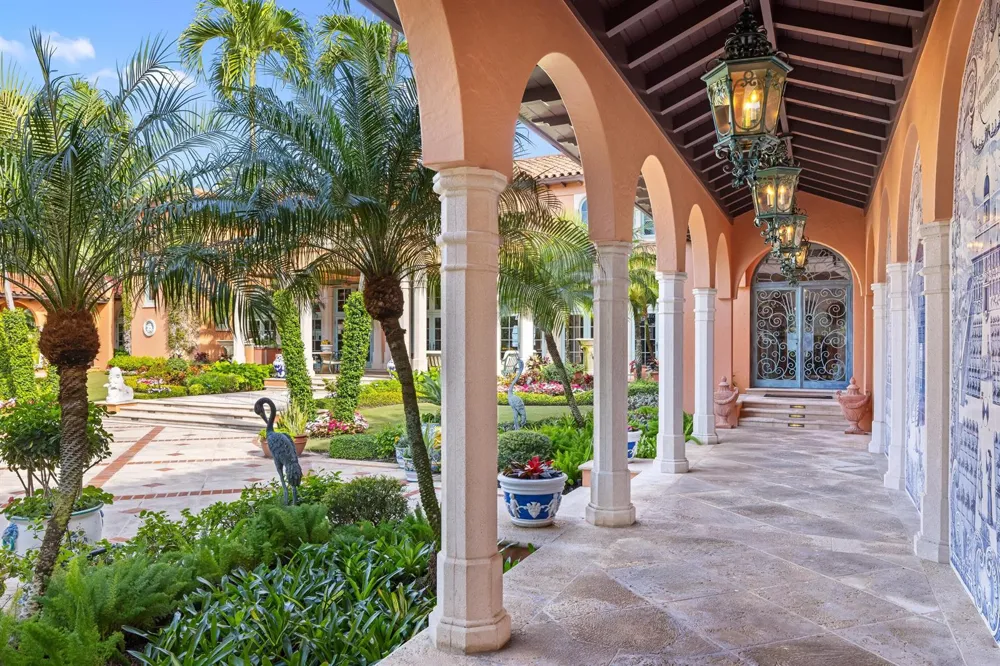 1491 Ocean Boulevard Palm Beach, FL 33480