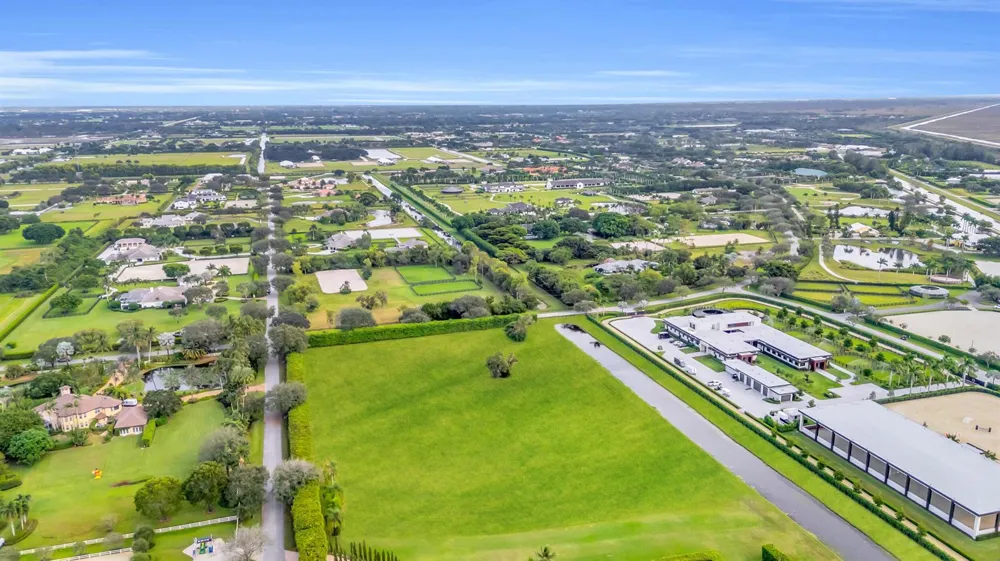 15562 Estancia Lane Wellington, FL 33414