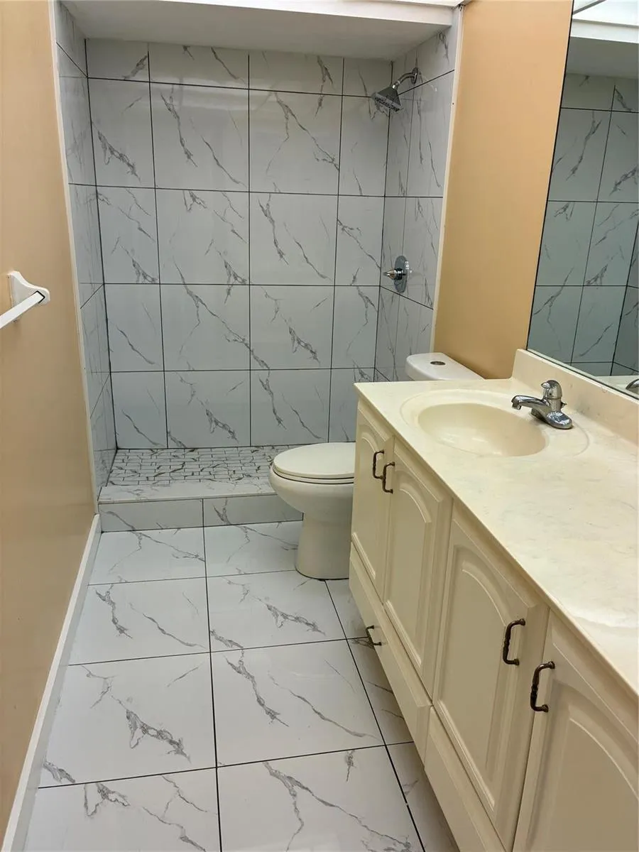 3040 NE 16th Avenue #A210 Oakland Park, FL 33334