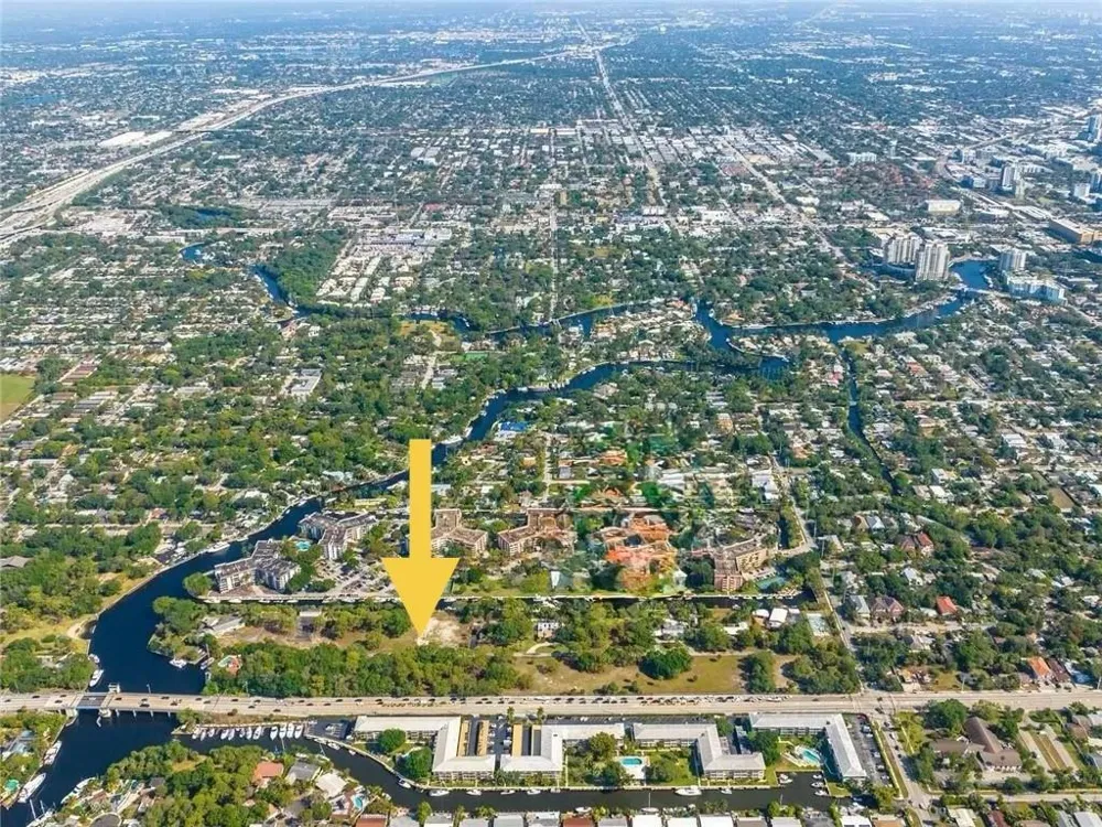 1136 Pina Del Rio Fort Lauderdale, FL 33315